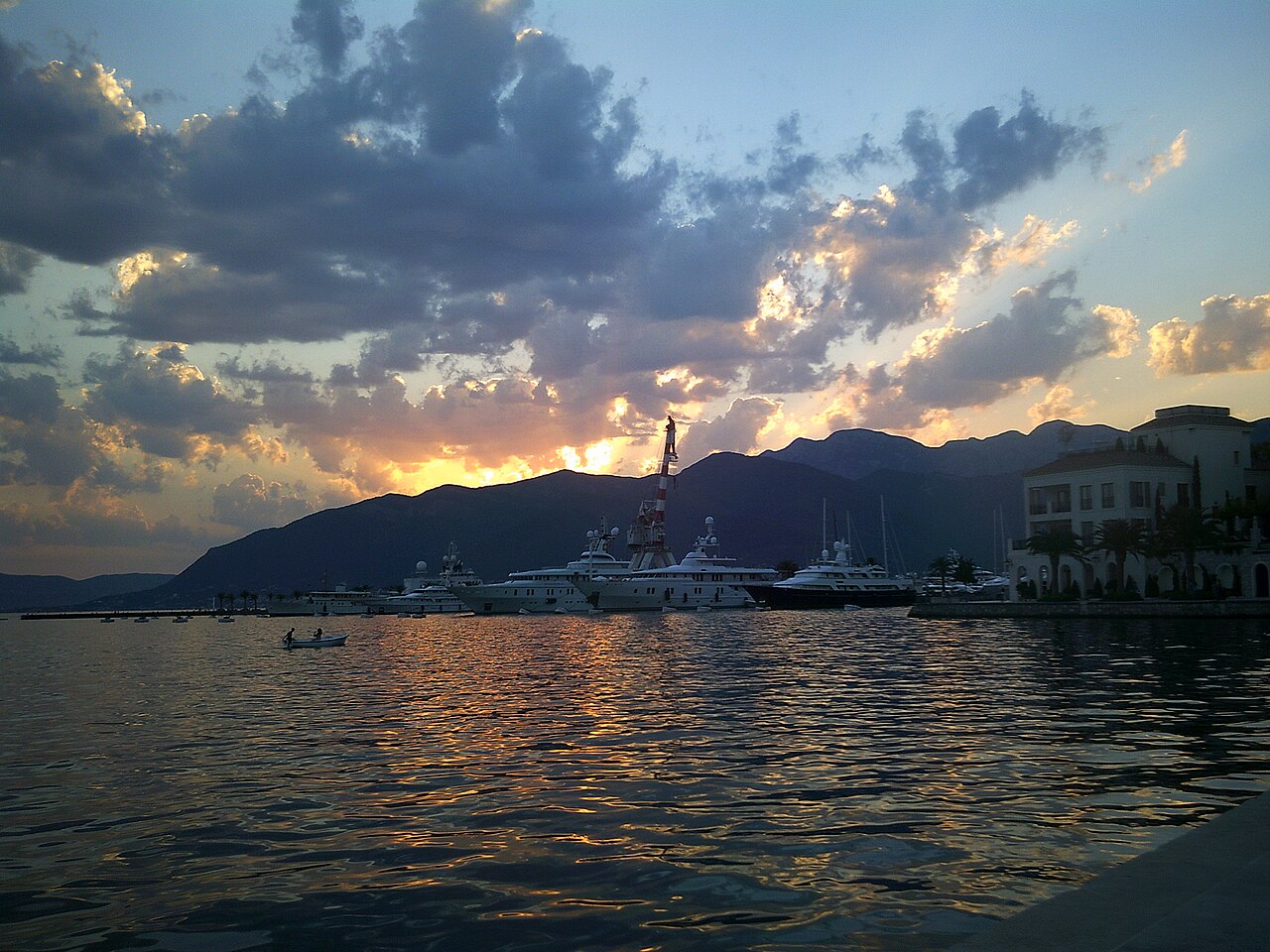 Tivat’s Half-Day Run to the Blue Cave in Tivat, Montenegro